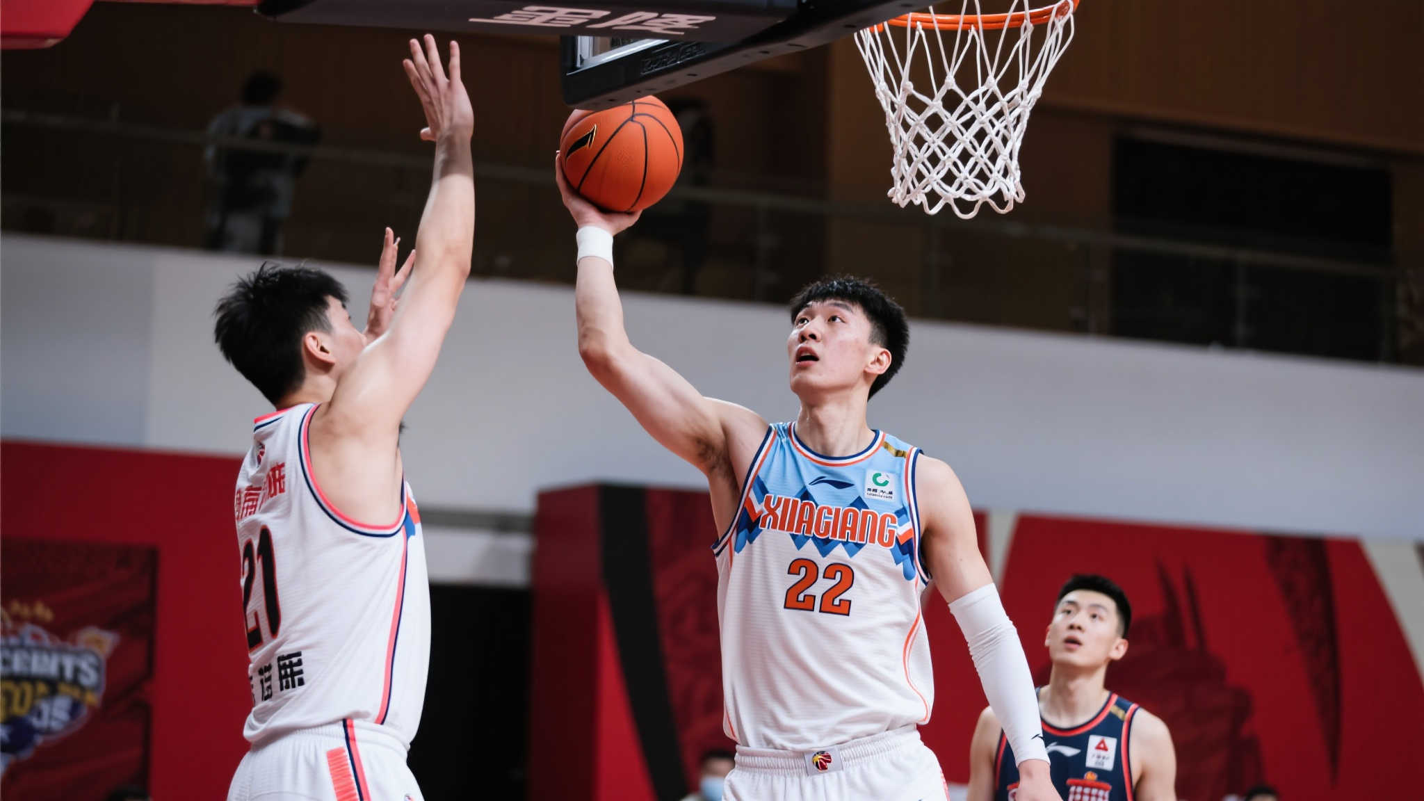 调整和全队 调整和全队